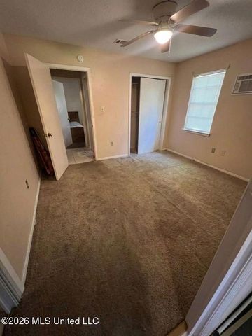 916 E Birch Drive, Gulfport, MS 39503