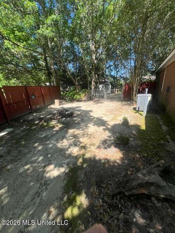 916 E Birch Drive, Gulfport, MS 39503