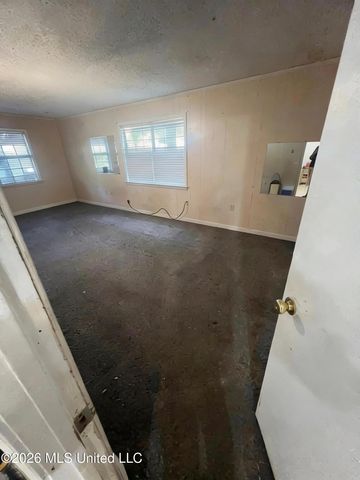 916 E Birch Drive, Gulfport, MS 39503