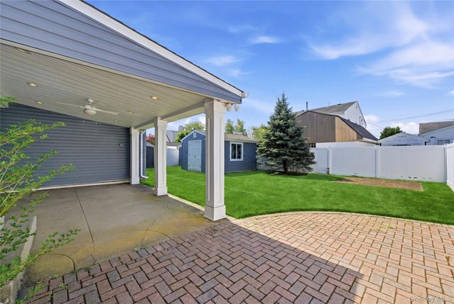 120 Franklin Place, Massapequa, NY 11758