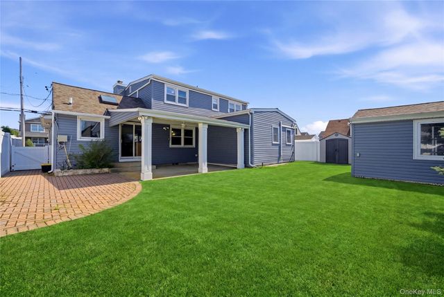 120 Franklin Place, Massapequa, NY 11758