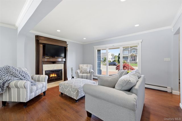 120 Franklin Place, Massapequa, NY 11758