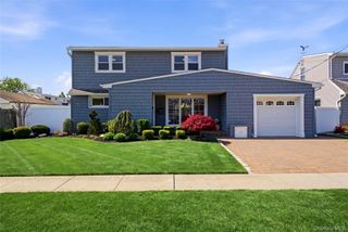 120 Franklin Place, Massapequa, NY 11758