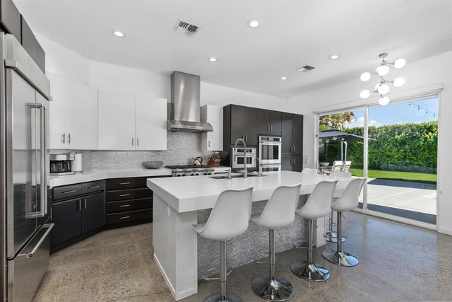 11 Sterling Place, Rancho Mirage, CA 92270