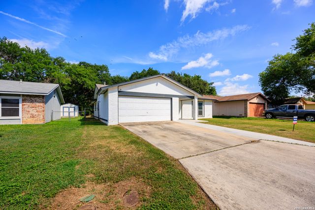 10627 GREEN TIMBER ST, San Antonio, TX 78223