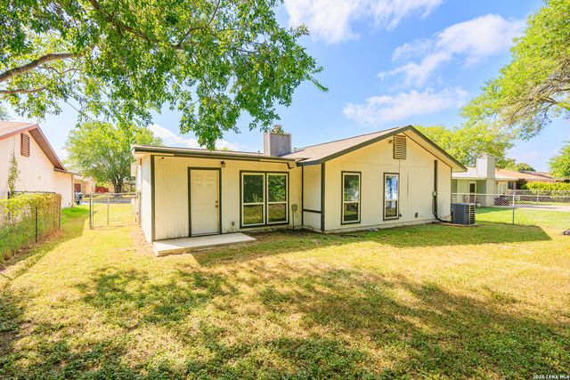 10627 GREEN TIMBER ST, San Antonio, TX 78223