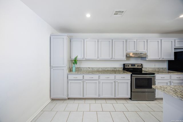 10627 GREEN TIMBER ST, San Antonio, TX 78223