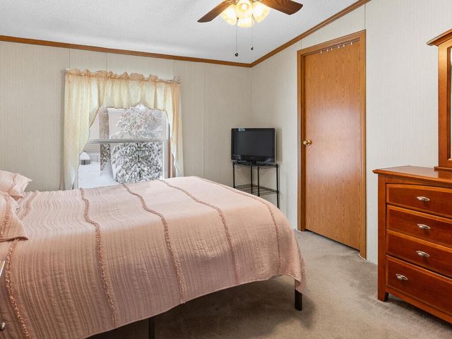 13 Kelly Lane, Coventry, RI 02816