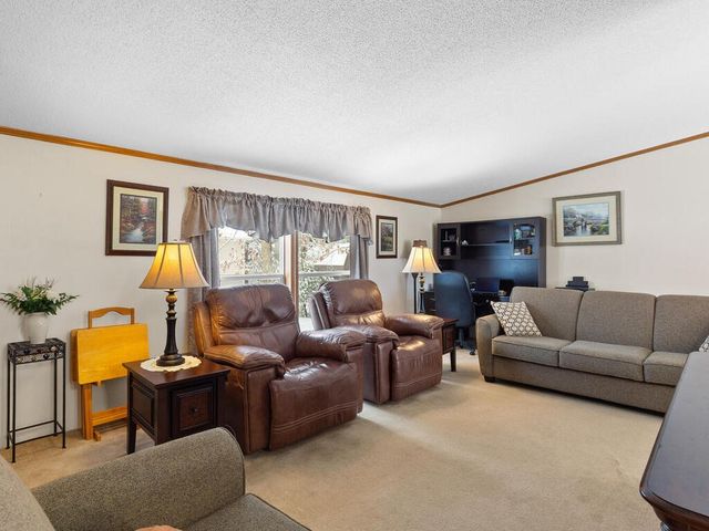 13 Kelly Lane, Coventry, RI 02816