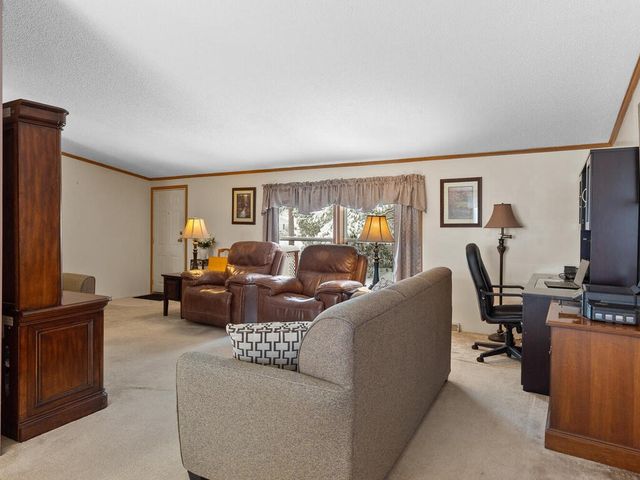 13 Kelly Lane, Coventry, RI 02816