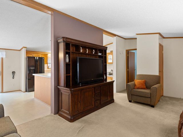 13 Kelly Lane, Coventry, RI 02816