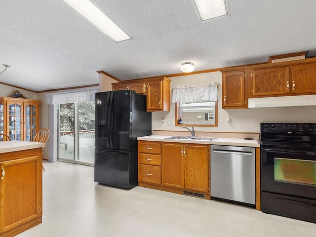 13 Kelly Lane, Coventry, RI 02816