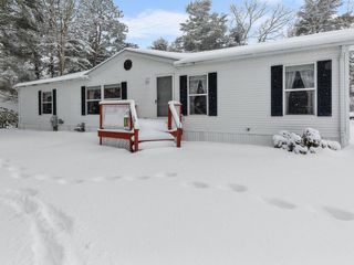 13 Kelly Lane, Coventry, RI 02816
