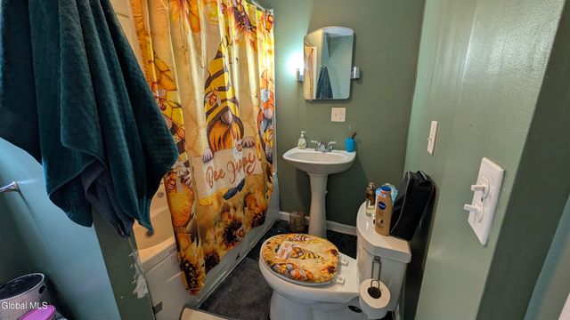 4 Oak Street, Johnstown, NY 12095