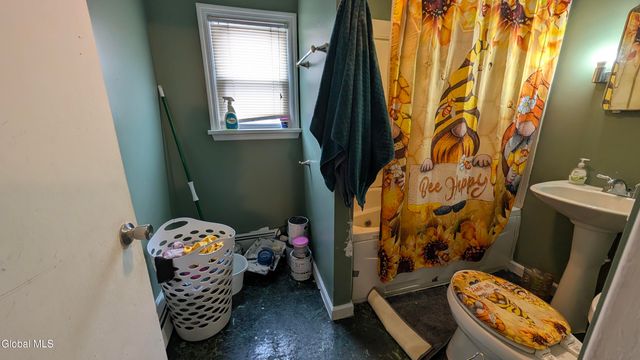 4 Oak Street, Johnstown, NY 12095