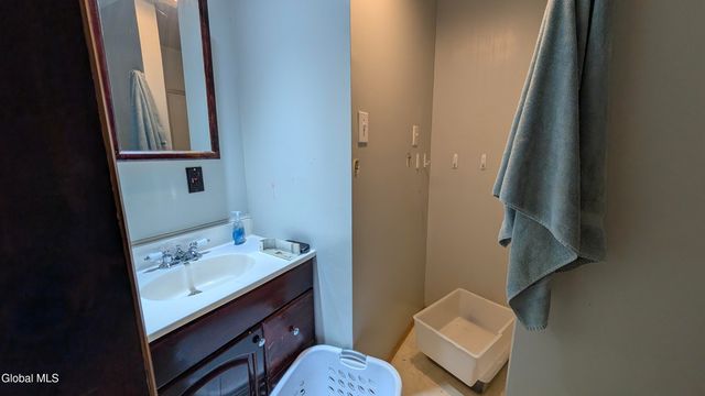 4 Oak Street, Johnstown, NY 12095