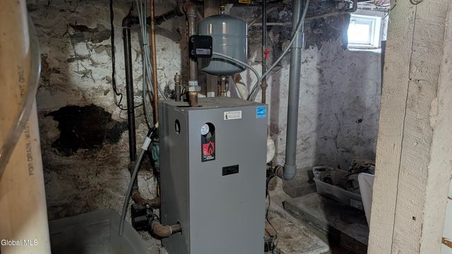 4 Oak Street, Johnstown, NY 12095