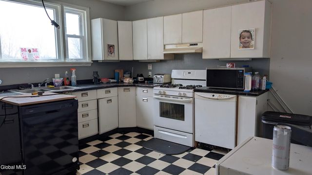 4 Oak Street, Johnstown, NY 12095