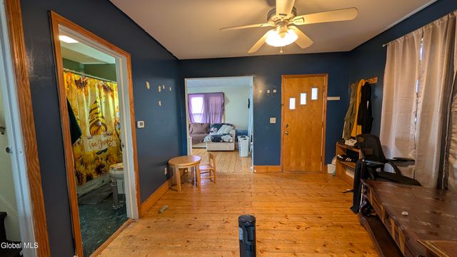 4 Oak Street, Johnstown, NY 12095