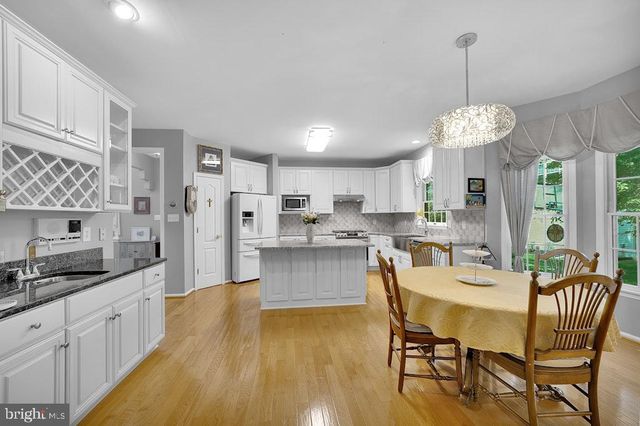 17 STANWYCK RD, Mount Laurel, NJ 08054