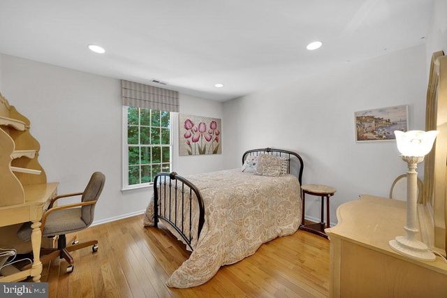 17 STANWYCK RD, Mount Laurel, NJ 08054