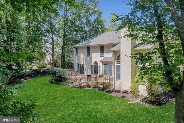 17 STANWYCK RD, Mount Laurel, NJ 08054