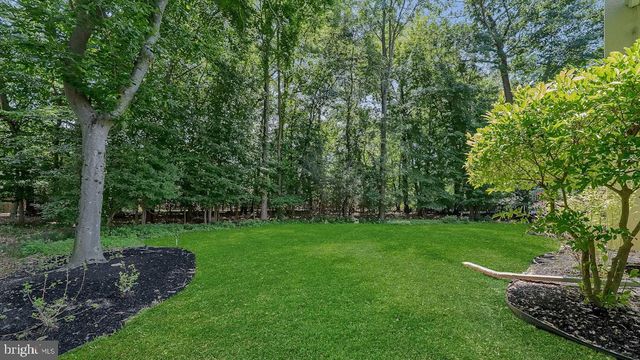 17 STANWYCK RD, Mount Laurel, NJ 08054