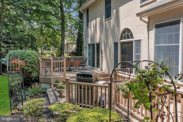 17 STANWYCK RD, Mount Laurel, NJ 08054