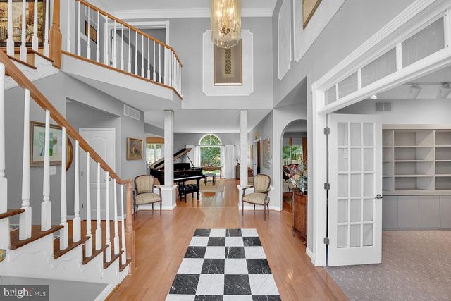 17 STANWYCK RD, Mount Laurel, NJ 08054