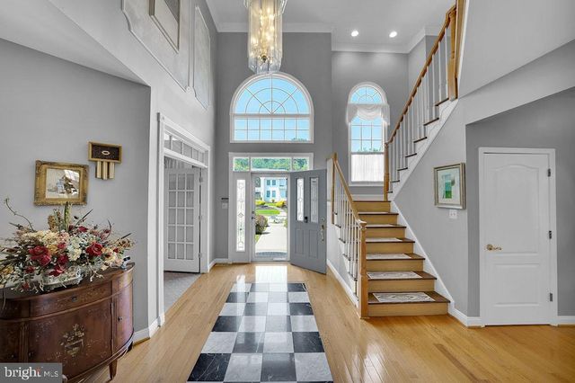 17 STANWYCK RD, Mount Laurel, NJ 08054