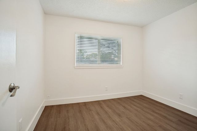 1412 E Park Boulevard, Plano, TX 75074