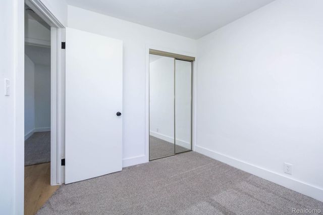 2469 Ferris Avenue, Lincoln Park, MI 48146