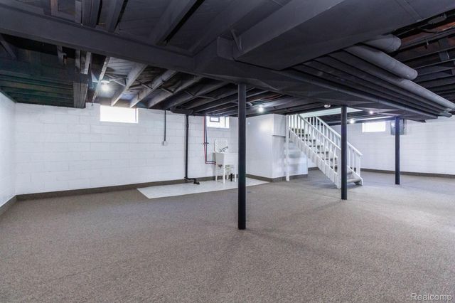 2469 Ferris Avenue, Lincoln Park, MI 48146
