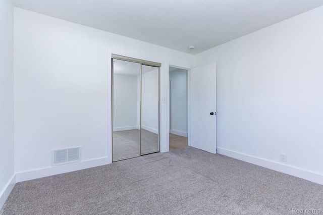 2469 Ferris Avenue, Lincoln Park, MI 48146