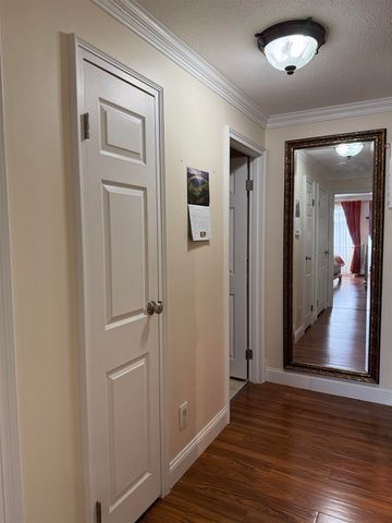 5 Silvestri Cir Unit 20, Derry, NH 03038