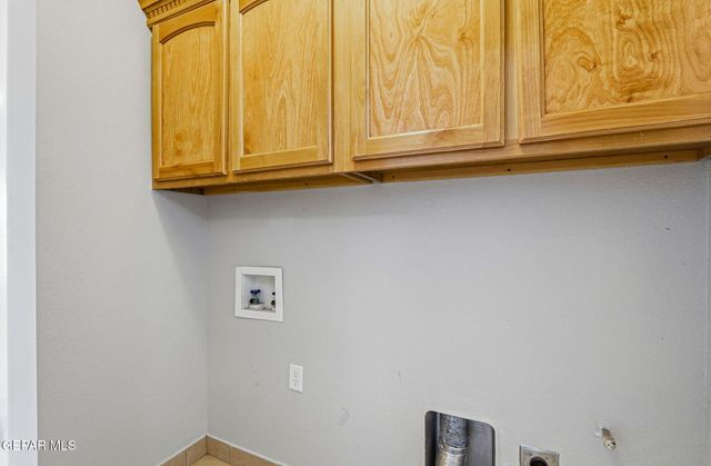 525 GREEN VILLAGE Court A, El Paso, TX 79912