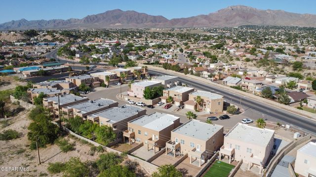 525 GREEN VILLAGE Court A, El Paso, TX 79912