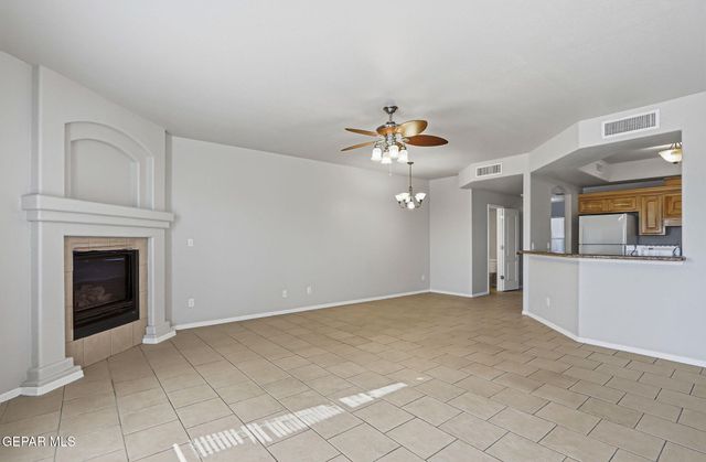 525 GREEN VILLAGE Court A, El Paso, TX 79912