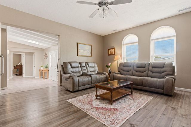 207 Goodman Avenue, Rio Communities, NM 87002