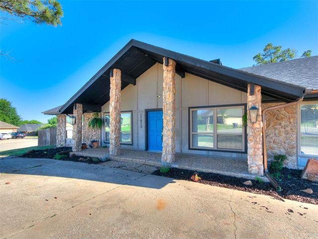 11613 Footmans Court, Yukon, OK 73099