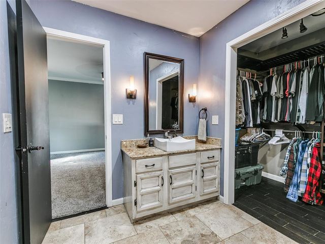 11613 Footmans Court, Yukon, OK 73099