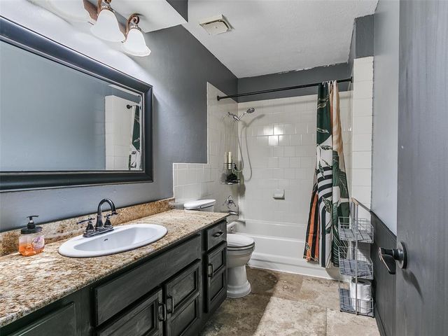 11613 Footmans Court, Yukon, OK 73099
