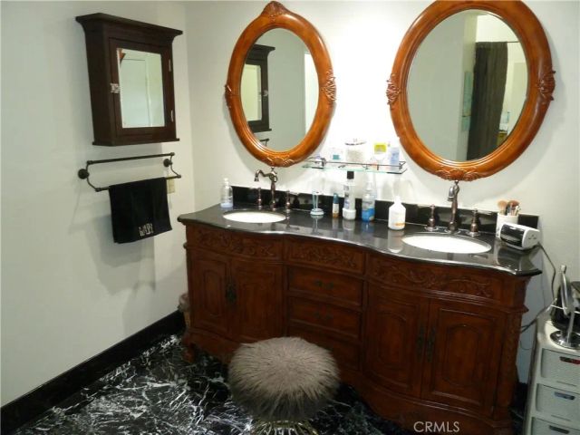 411 Newcastle Street, Thousand Oaks, CA 91361