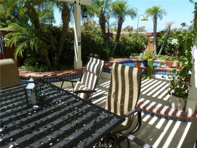 411 Newcastle Street, Thousand Oaks, CA 91361