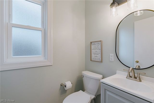 5301 Regency Drive, Parma, OH 44129