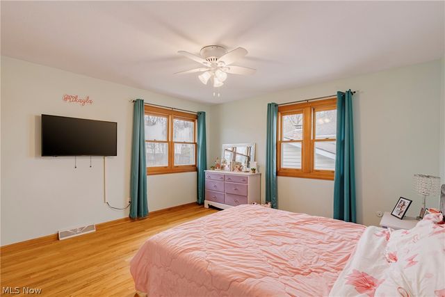 5301 Regency Drive, Parma, OH 44129