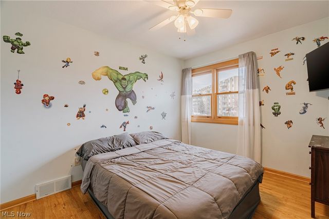 5301 Regency Drive, Parma, OH 44129