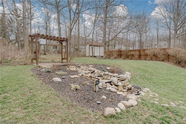 5301 Regency Drive, Parma, OH 44129