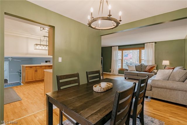 5301 Regency Drive, Parma, OH 44129