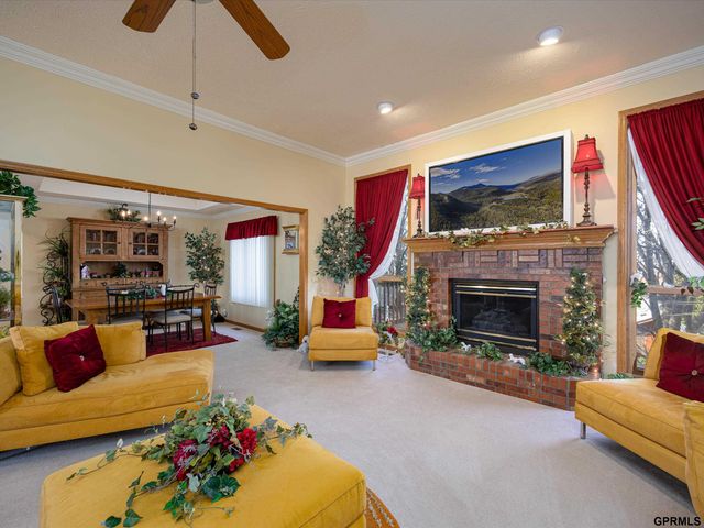 2304 N 150 Avenue, Omaha, NE 68116